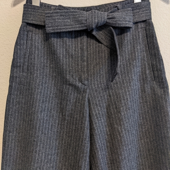 Aritzia Wilfred Jallade Wool Cashmere Gray Pinstripe Crop high waisted Pants Sz4 - Picture 3 of 9